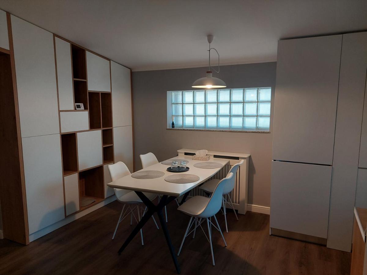 Lovely Apartment Ioana Târgu Neamț Esterno foto