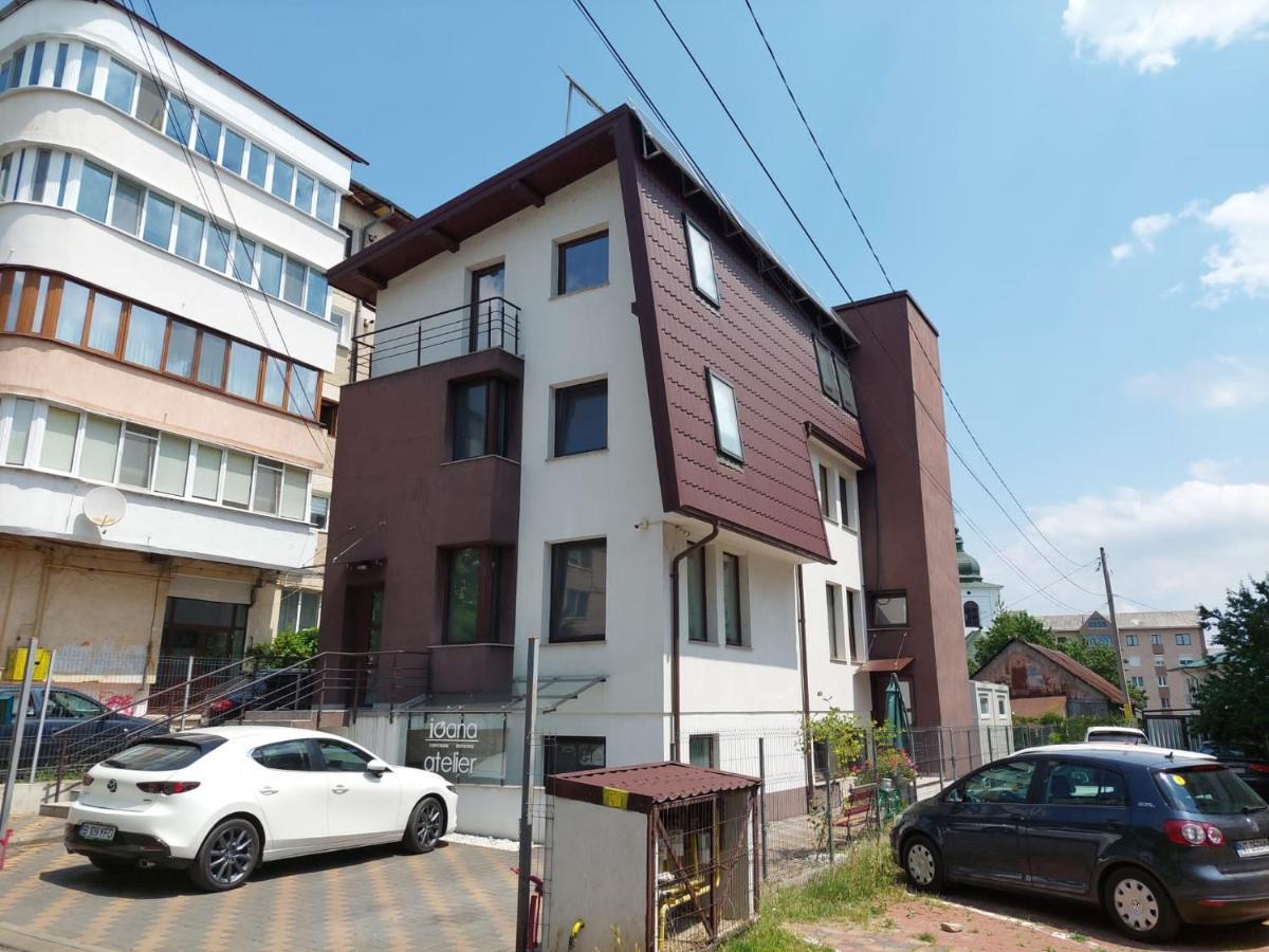 Lovely Apartment Ioana Târgu Neamț Esterno foto